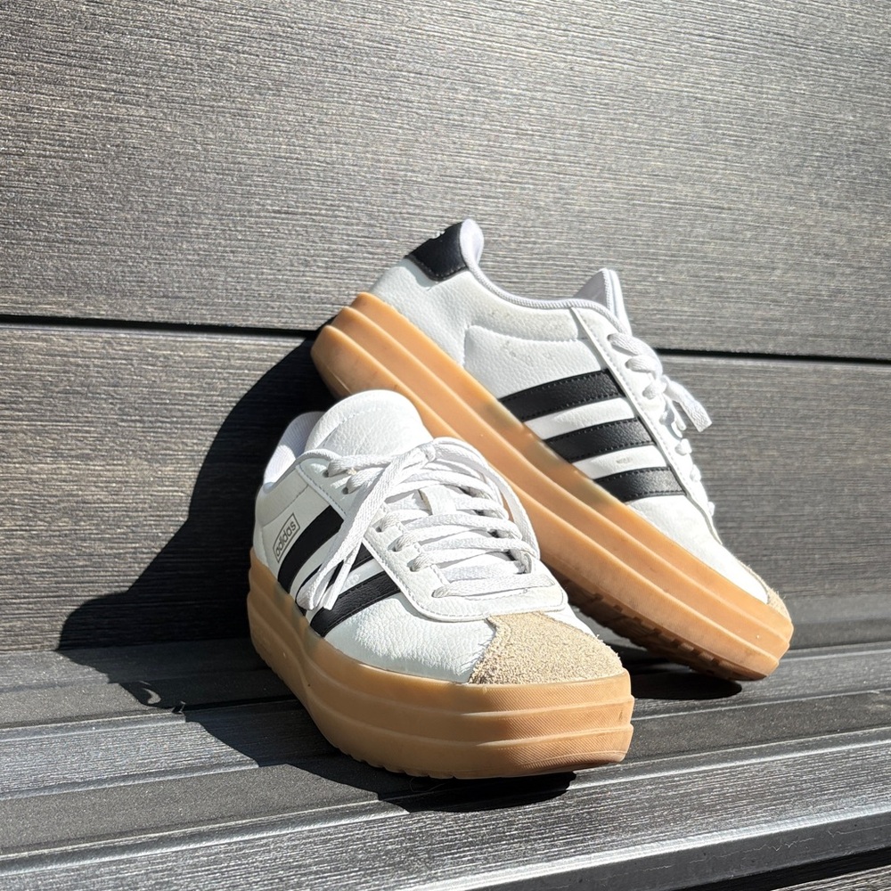 Women's VL Court Bold Platform Sneaker